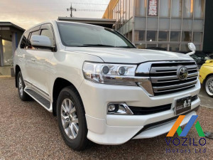 Toyota LandCruiser ZX (V8)